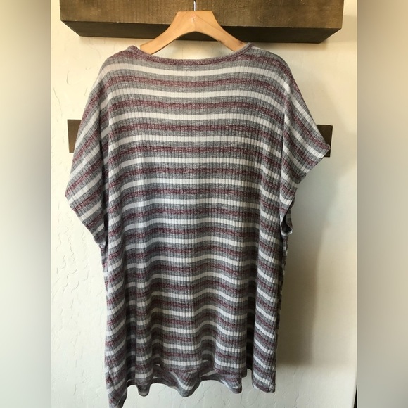 Lane Bryant|Knit Dolman Sleeve chevron stripe top, Neutral dusty rose•Size 26/28 - Picture 7 of 11